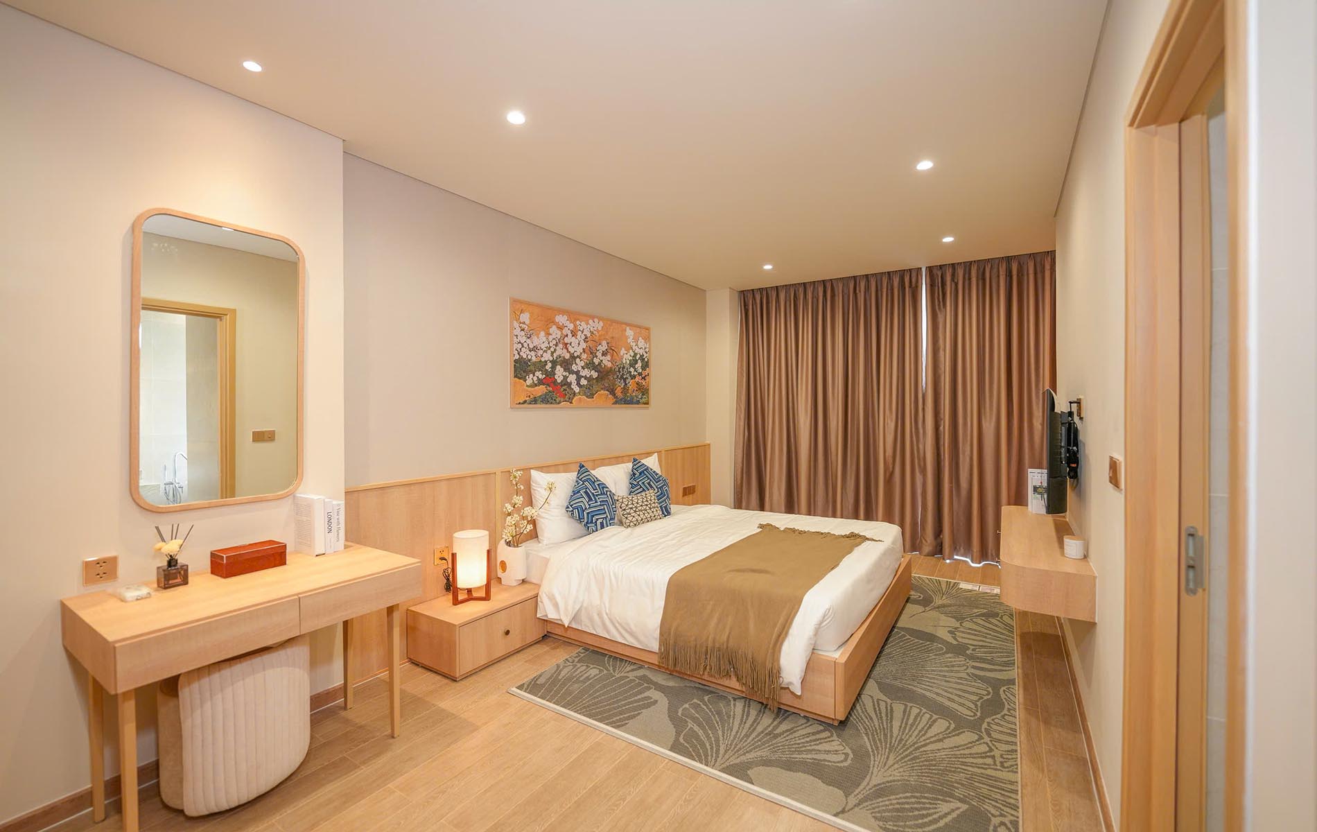 KN PARADISE - NIKKO 86